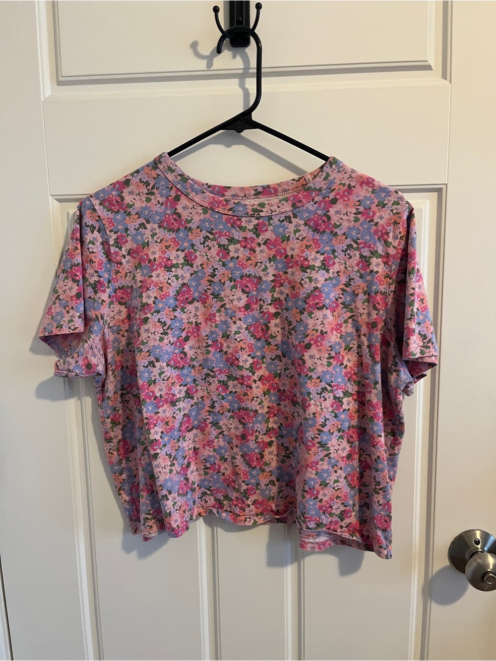 Old Navy Everywear Pink Floral Crop Top